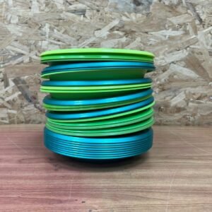 צלחות פלסטיק