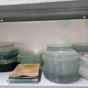 צלחות זכוכית גדולות