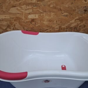 אמבטיה לתינוקות
